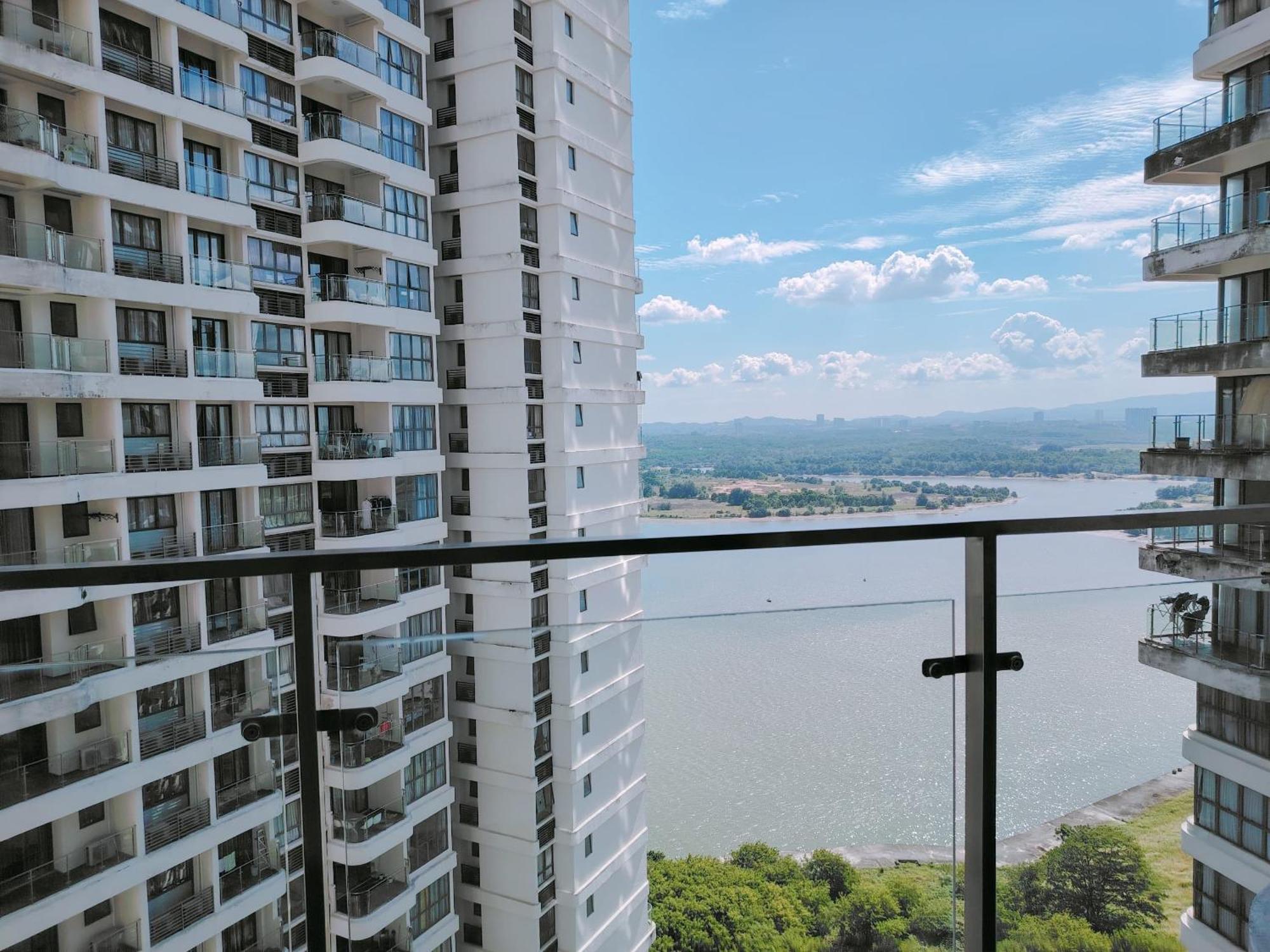 Danga Bay Seaview Johor Bahru By One 9 Place Eksteriør billede